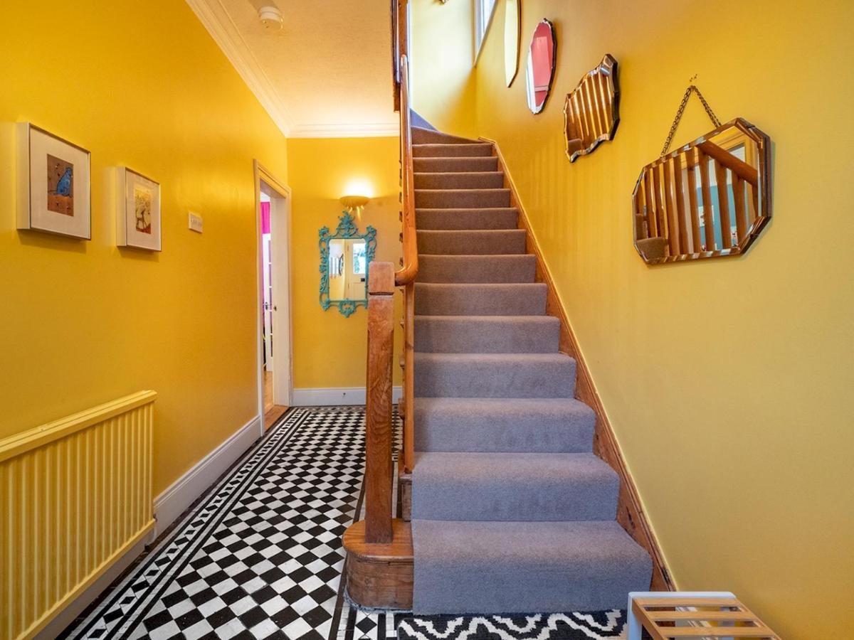 Вилла Pass The Keys Colourful, Quirky Artist-Owned 3 Bed Next To Cafes Белфаст Экстерьер фото