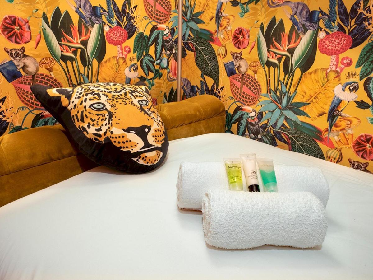 Вилла Pass The Keys Colourful, Quirky Artist-Owned 3 Bed Next To Cafes Белфаст Экстерьер фото