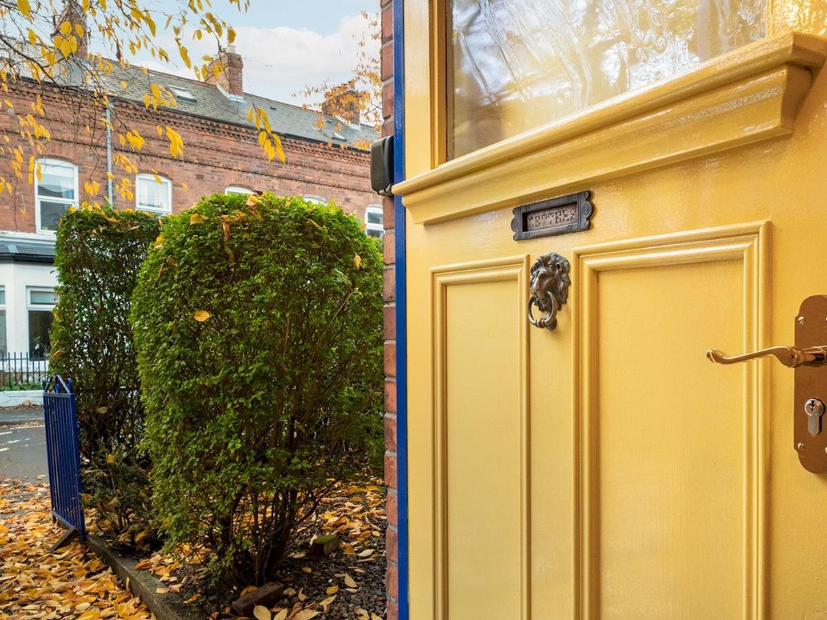 Вилла Pass The Keys Colourful, Quirky Artist-Owned 3 Bed Next To Cafes Белфаст Экстерьер фото